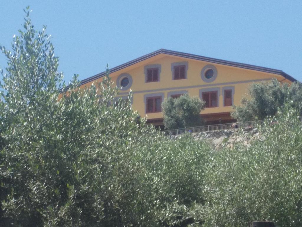 Uliveto Garden Bed & Breakfast *