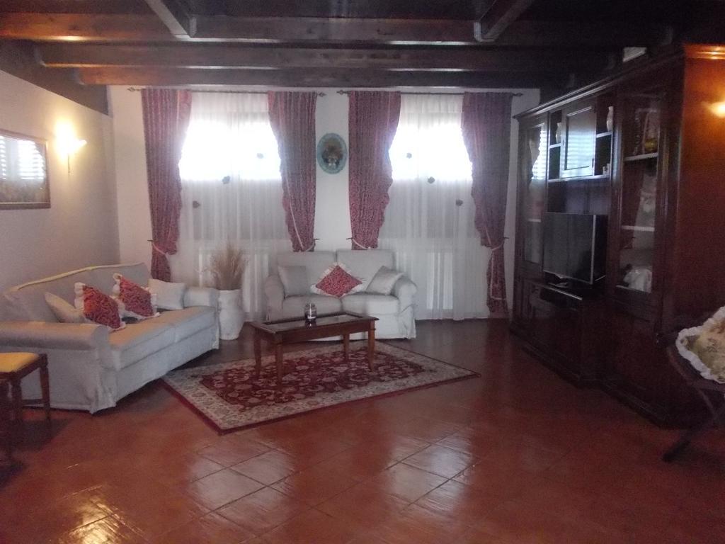 Uliveto Garden Bed & Breakfast